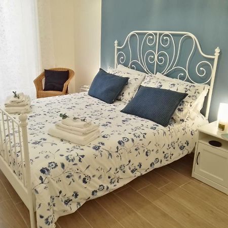 A Casa Di Chiara Lägenhet Neapel Exteriör bild